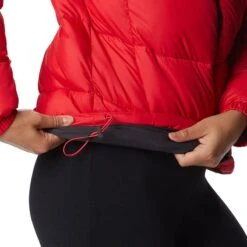 Columbia Women's Puffect™ Colourblock Jacket Red Lily / Beach -Araeom Shop 1955101 658 a5 presethigh res jpeg 300 dpi