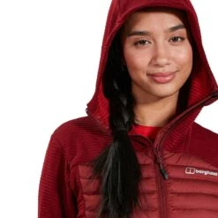 Berghaus Women's Nula Hybrid Insulated Jacket Syrah -Araeom Shop 4 a000778x60 w3