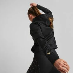 Puma Women's Power Fleece Training Hoodie Black / Metallic Gold 10 Puma Women's Power Fleece Training Hoodie Black / Metallic Gold -Araeom Shop 522184 51 mod02