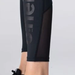 Women's Anya 7/8 Length Leggings Black -Araeom Shop am3a0736