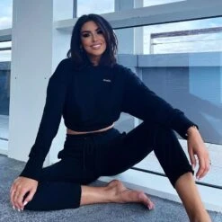 Women's Avelina Cropped Hooded Top Black 9 Women's Avelina Cropped Hooded Top Black -Araeom Shop avelina sosueme